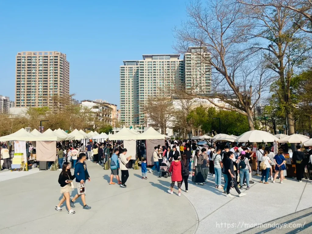 高雄市立美術館市集